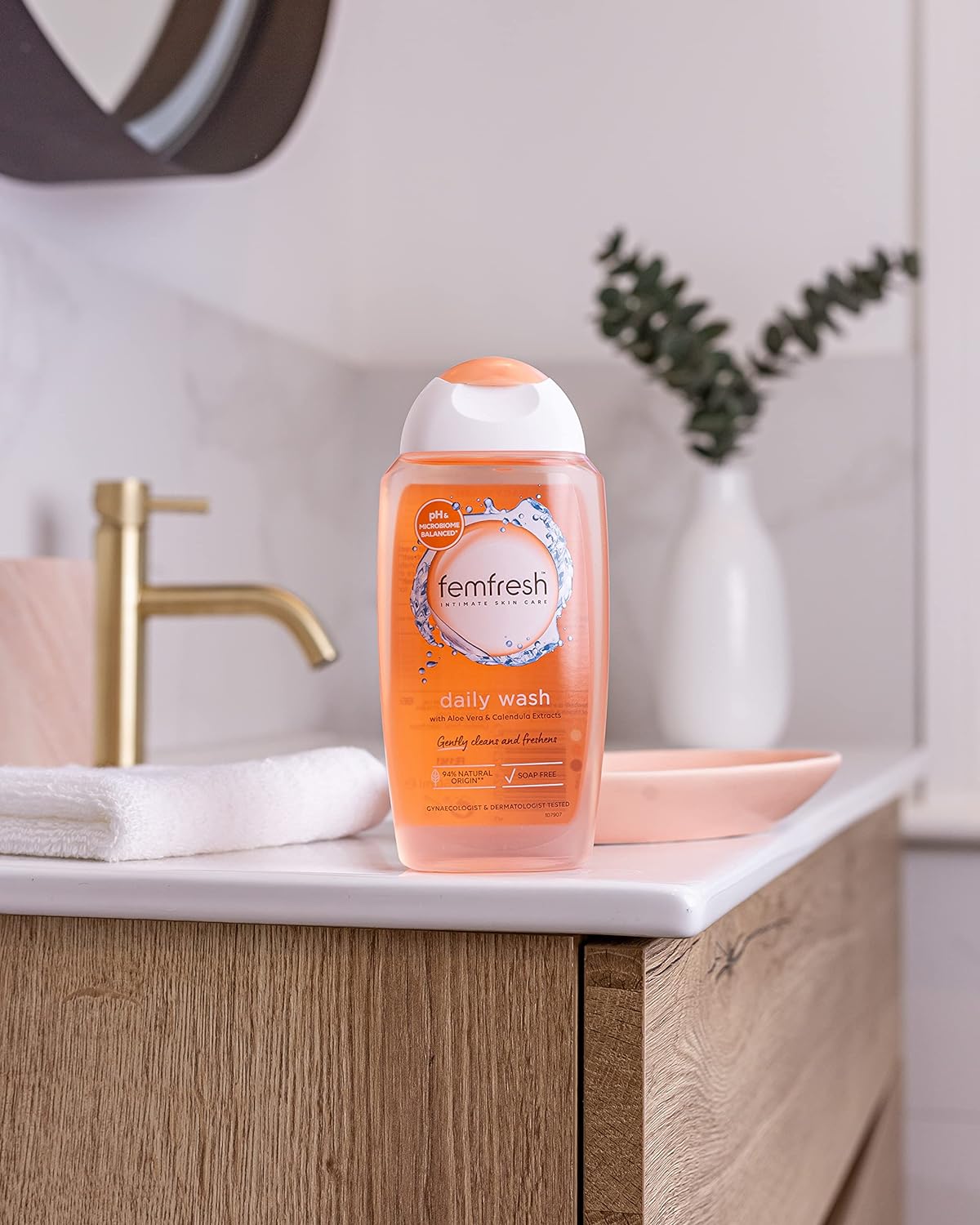 Femfresh Daily Wash Intimate Cleansing Wash 250Ml